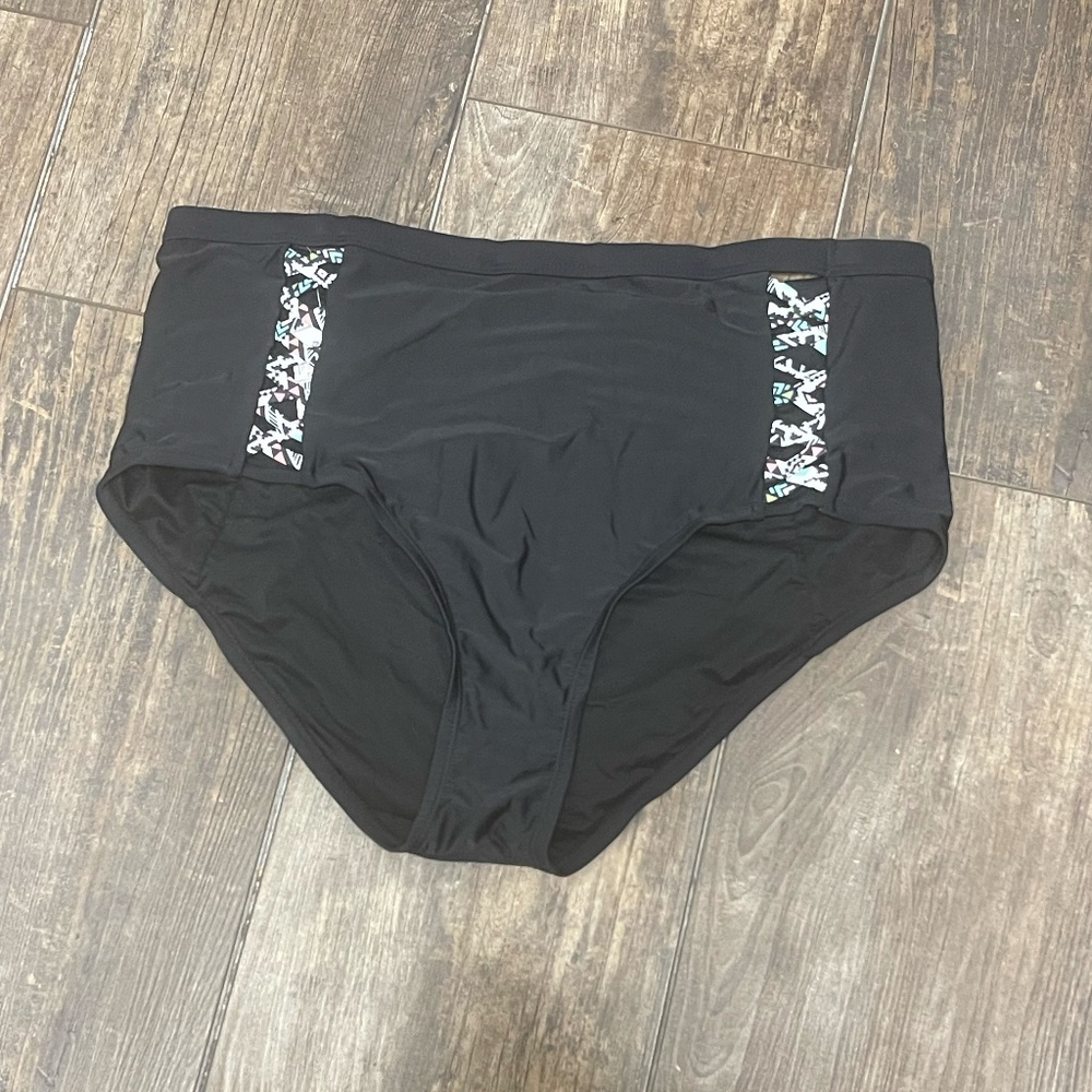 BLUC Plus Size 2X Swim Bottoms NWT Full Coverage Bottoms